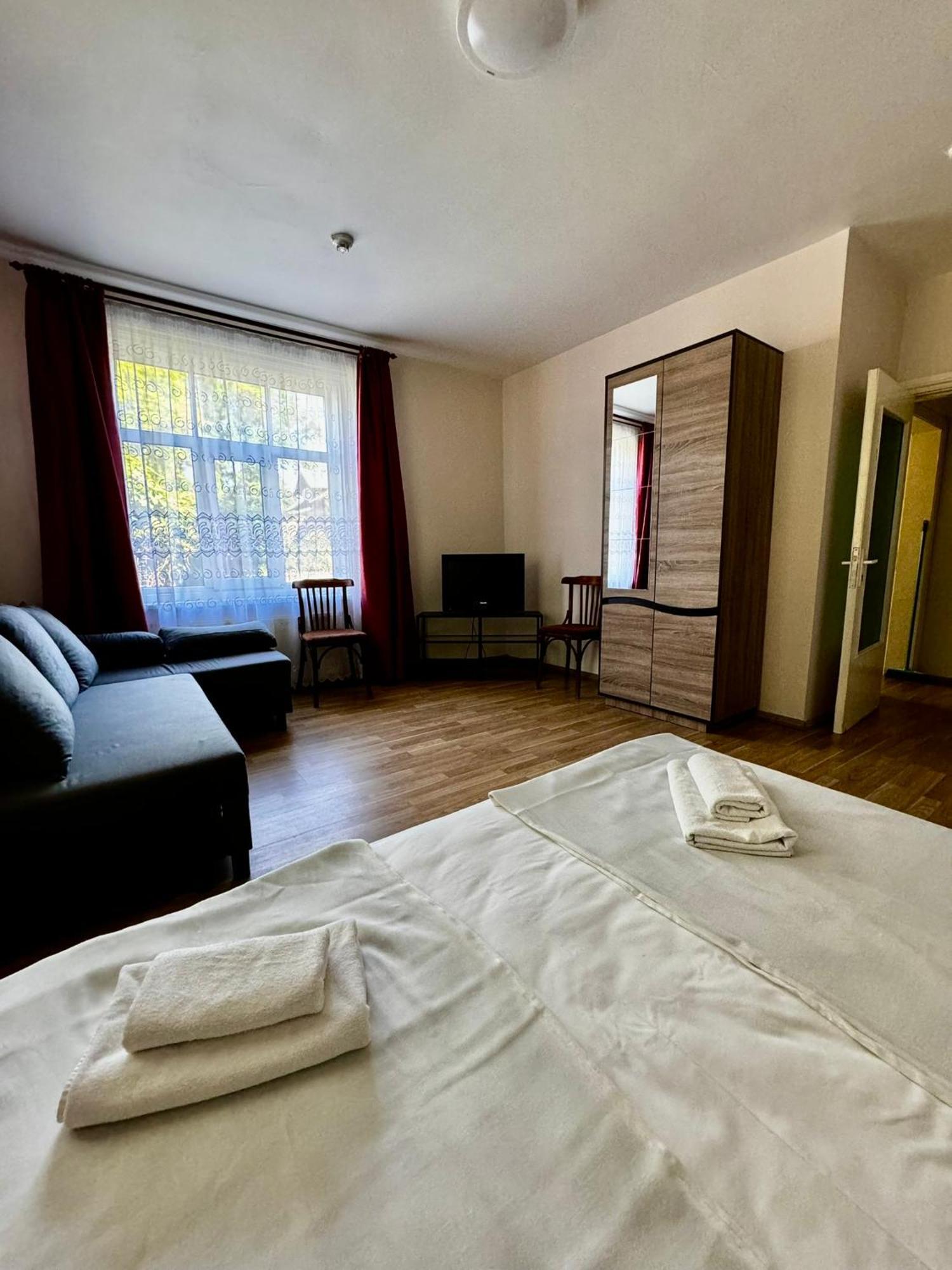 Sunrise Apartments Jūrkalne Kültér fotó