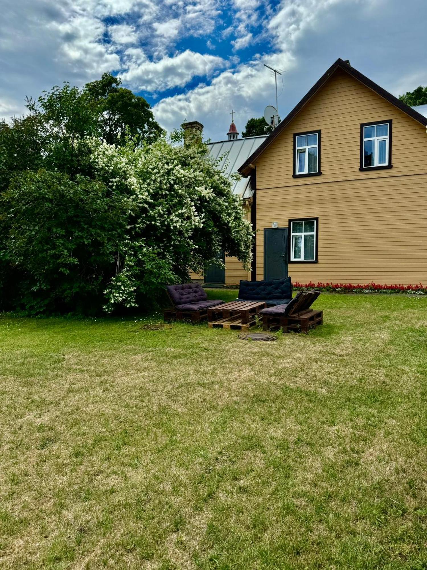 Sunrise Apartments Jūrkalne Kültér fotó